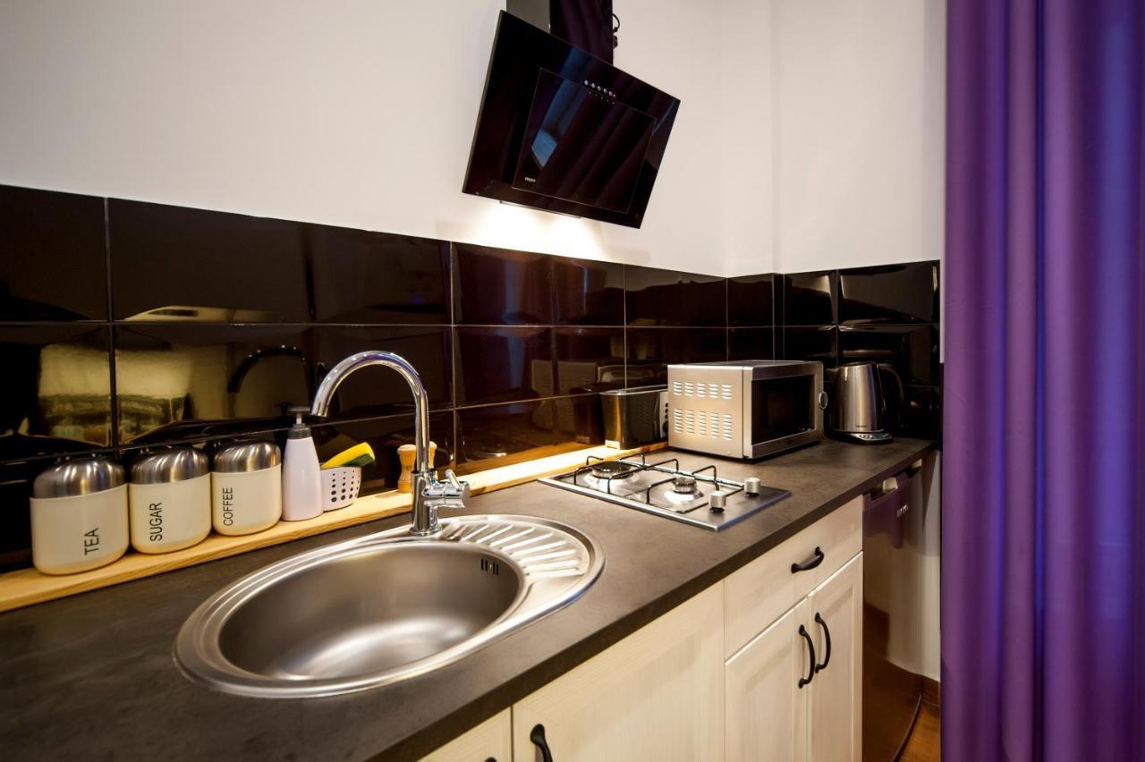 Very Berry - Garbary 27 - Apartament Z Balkonem, Old City, Check In 24H Apartment Poznan Luaran gambar